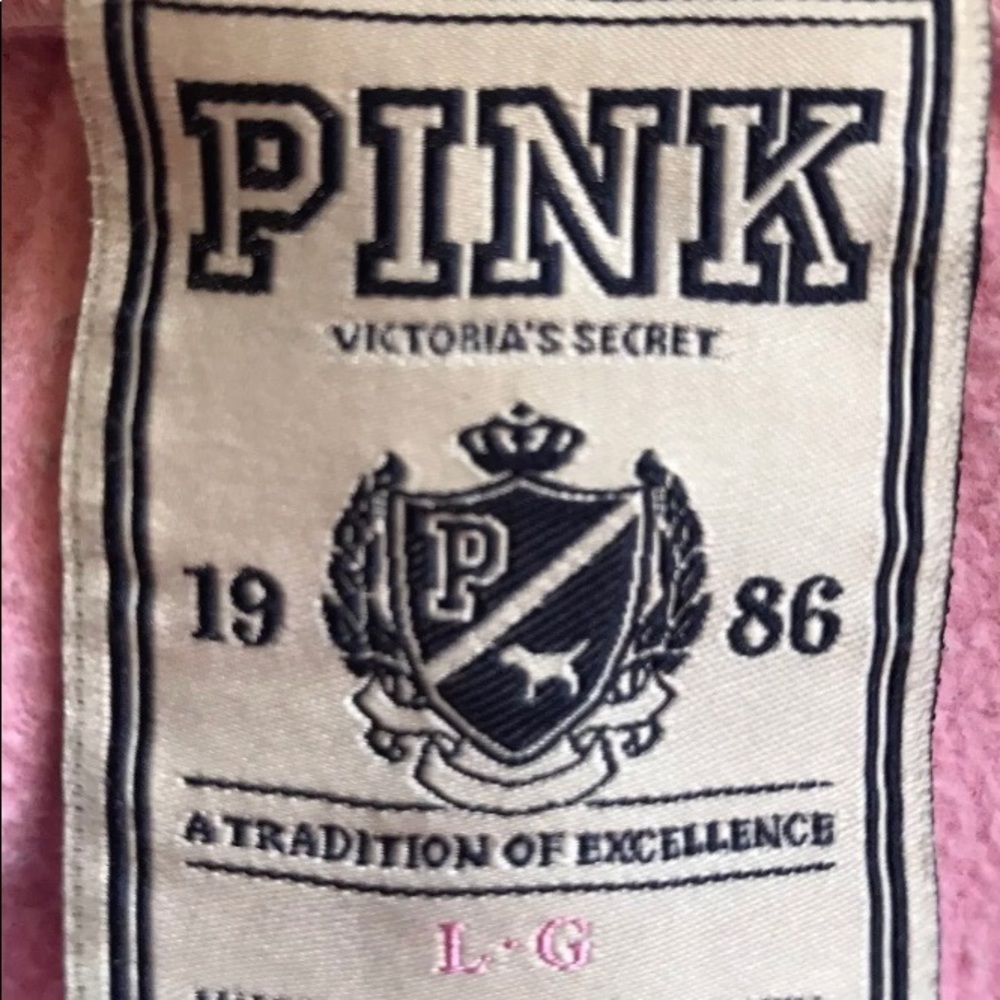 Victoria’s Secret, Heart Capri Sweatpants, Junior - Picture 3 of 4